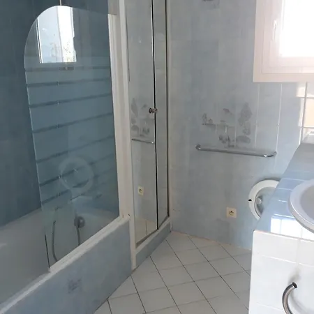F3 Jardin, Parking, Terrasse A 80 M De La A Cyr Sur *