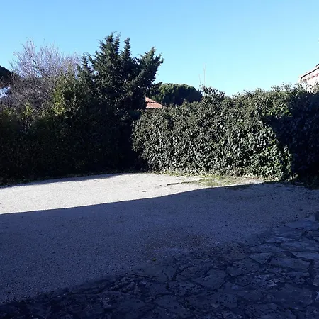 F3 Jardin, Parking, Terrasse A 80 M De La A Cyr Sur Daire